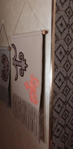 LA'AL Textiles / Wall panel, 3 pieces - [en from default] [text/html] : vid 3