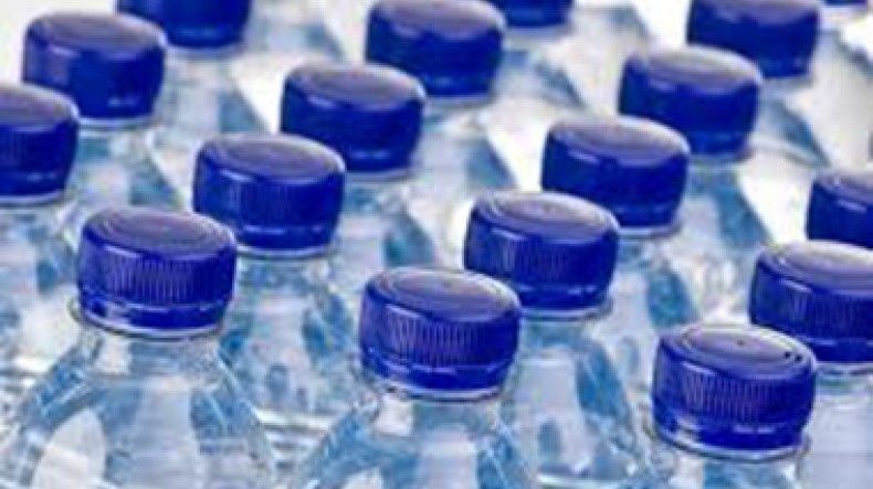 Agua mineral, refrescos