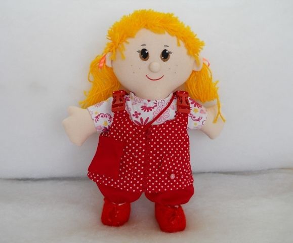 "Imparare a vestirsi" Polina - chiusura giocattolo morbida per bambini da 1 anno