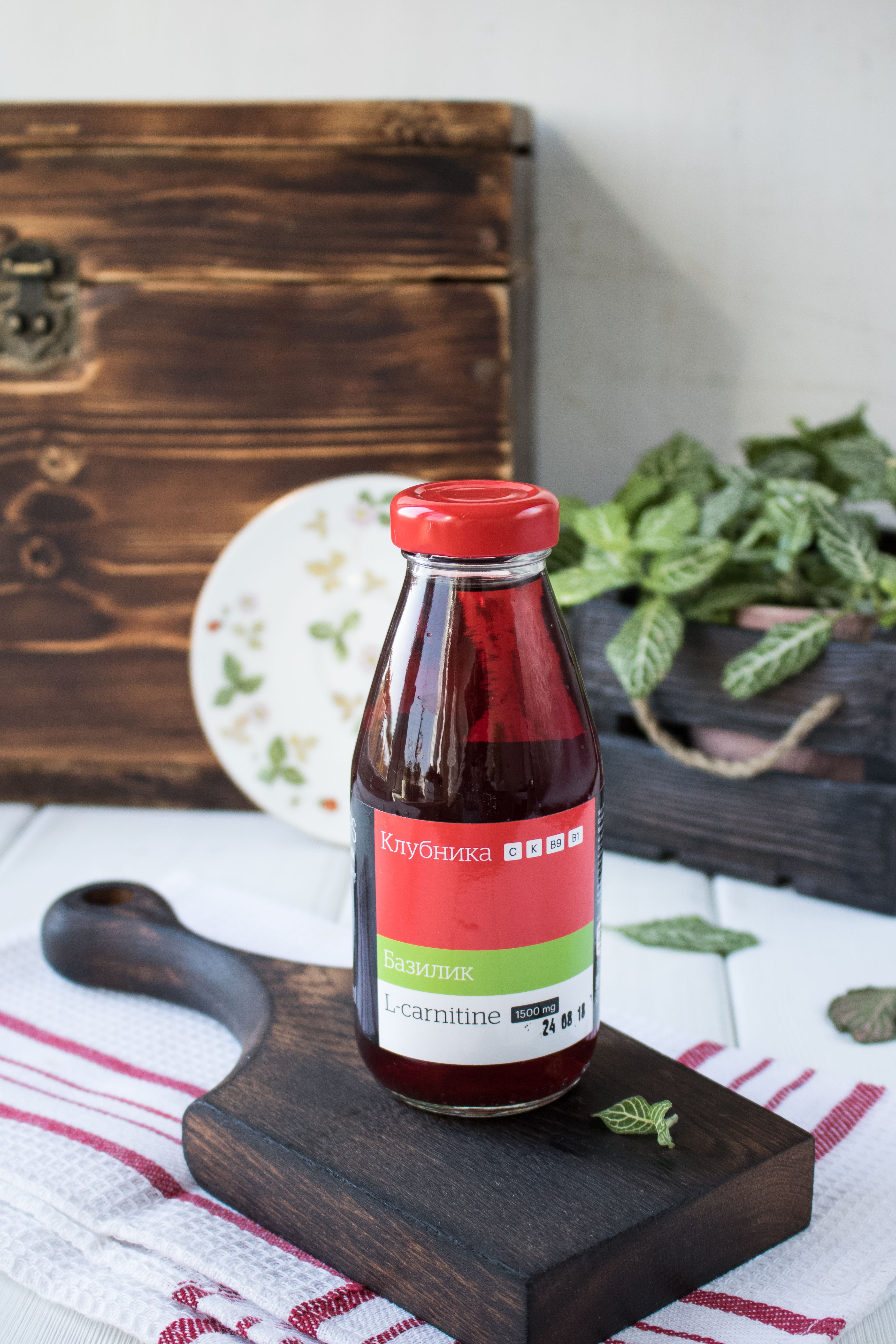 Erdbeersaft, mit Basilikum, 8 Stück