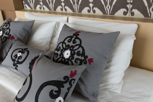 LA`AL Textiles / Pillow cases - light gray (a)