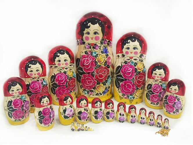25 traditional matryoshka dolls
